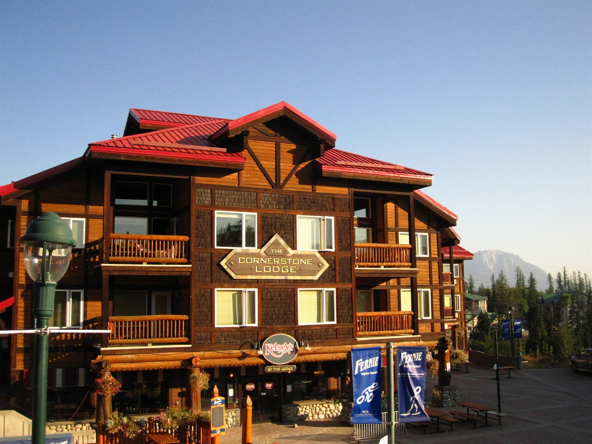 Cornerstone Lodge By Park Vacation Management Fernie Exteriér fotografie